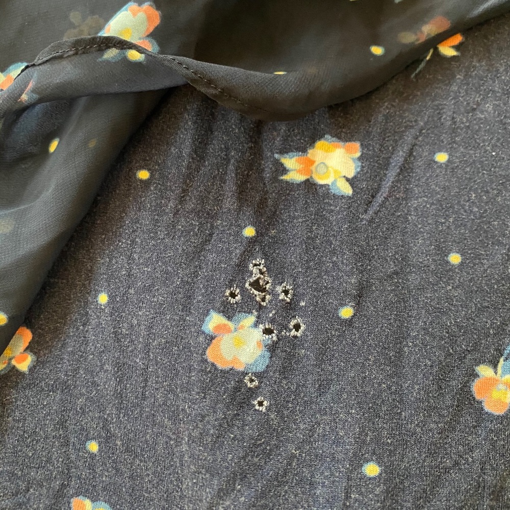 Floral Ruffle Tank Top - Picture 4 of 4
